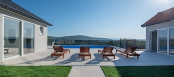 Holiday house Domanovići for 1 - 6 persons with 2 bedrooms - Holiday house