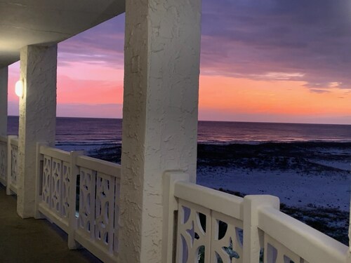 255 El Matador 1 Bedroom Condo