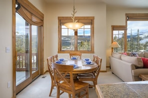 Townhome, 3 Bedrooms | Dining