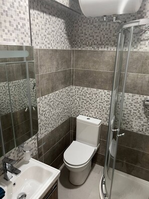 Apartment, 1 Bedroom, Balcony | Bathroom - Portobello Central Suite (Sliema)