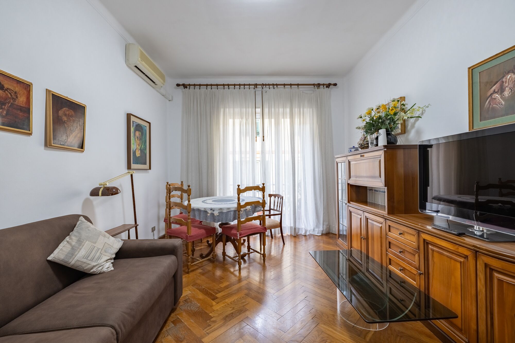 Apartment, 2 Bedrooms, Balcony | Living area | 30-inch TV with satellite channels