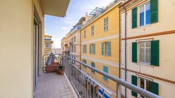 Apartment, 2 Schlafzimmer, Balkon | Balkon