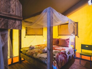 2 bedrooms, Internet - Casa Matsu – Luxury Safari Tent for Families and Groups at Quinta Japonesa (Carvalhal Benfeito)