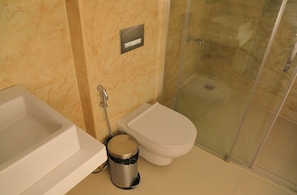 Shower, free toiletries, towels, soap