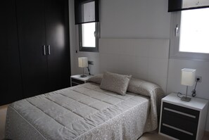 Appartement | 2 chambres, fer et planche Ă repasser