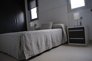 Apartment | 2 bedrooms, iron/ironing board