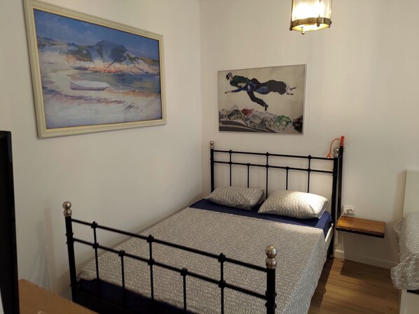 3 bedrooms, free WiFi, bed sheets