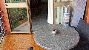 Gemeinsamer Schlafsaal, 2 Schlafzimmer | Speisen im Freien