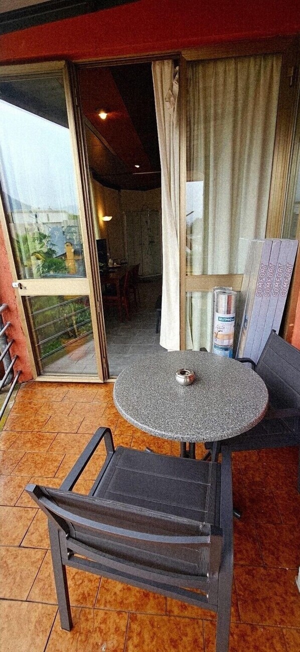Shared Dormitory, 2 Bedrooms | Outdoor dining