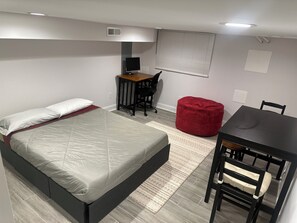 3 Schlafzimmer, Bügeleisen/Bügelbrett, WLAN, Bettwäsche