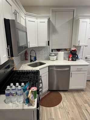 Microwave, oven, stovetop, dishwasher