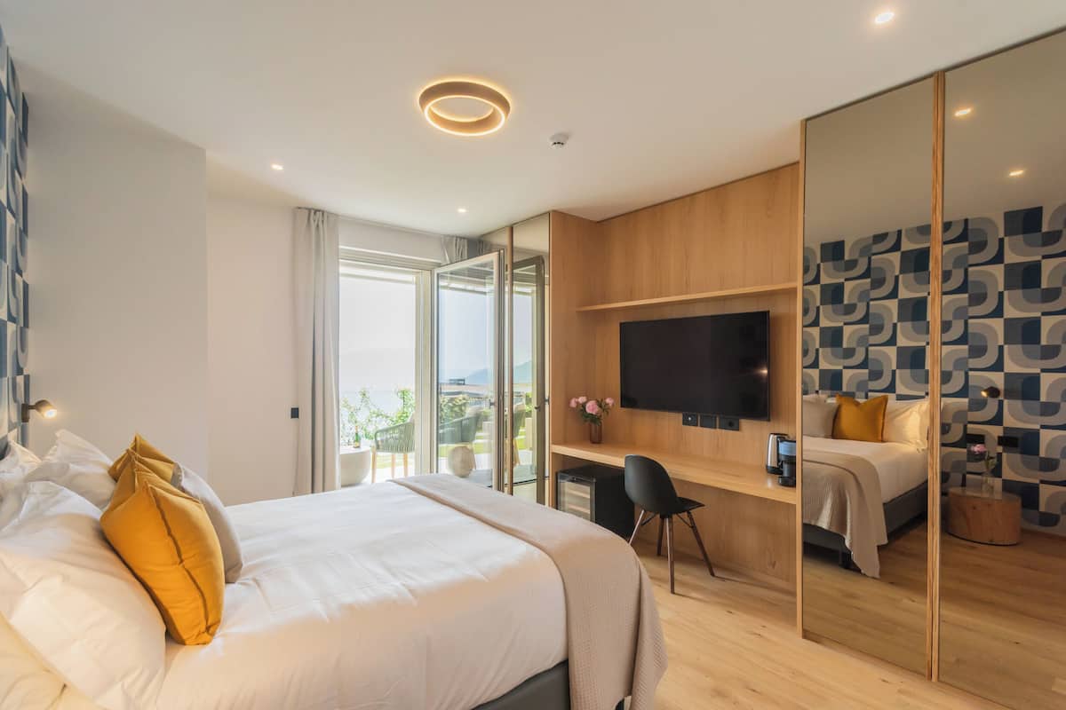 Suite | 1 bedroom, in-room safe, cribs/infant beds, bed sheets