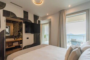Queen Room with Private Terrace, FENIX | 1 bedroom, in-room safe, cots/infant beds, bed sheets