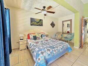 3 bedrooms, desk, iron/ironing board, free WiFi