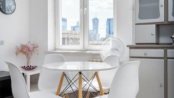 Studio | In-room dining