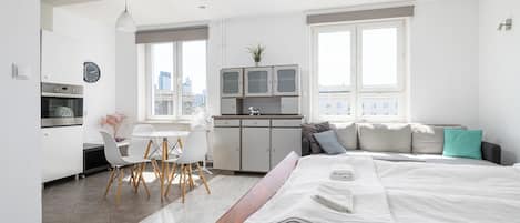 Studio | Iron/ironing board, free WiFi