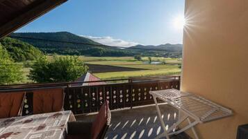 Villa (Three Bedroom Villa) | Balkoni
