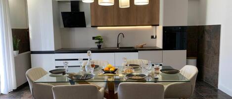 Apartment (Two Bedroom Apartment) | Dining room