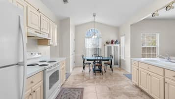 House | Private kitchen