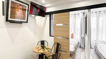 Iron/ironing board, free WiFi, bed sheets