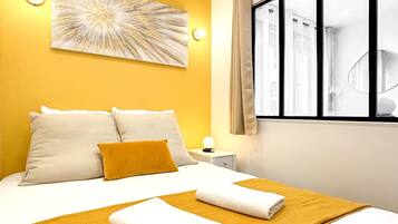 Iron/ironing board, free WiFi, bed sheets