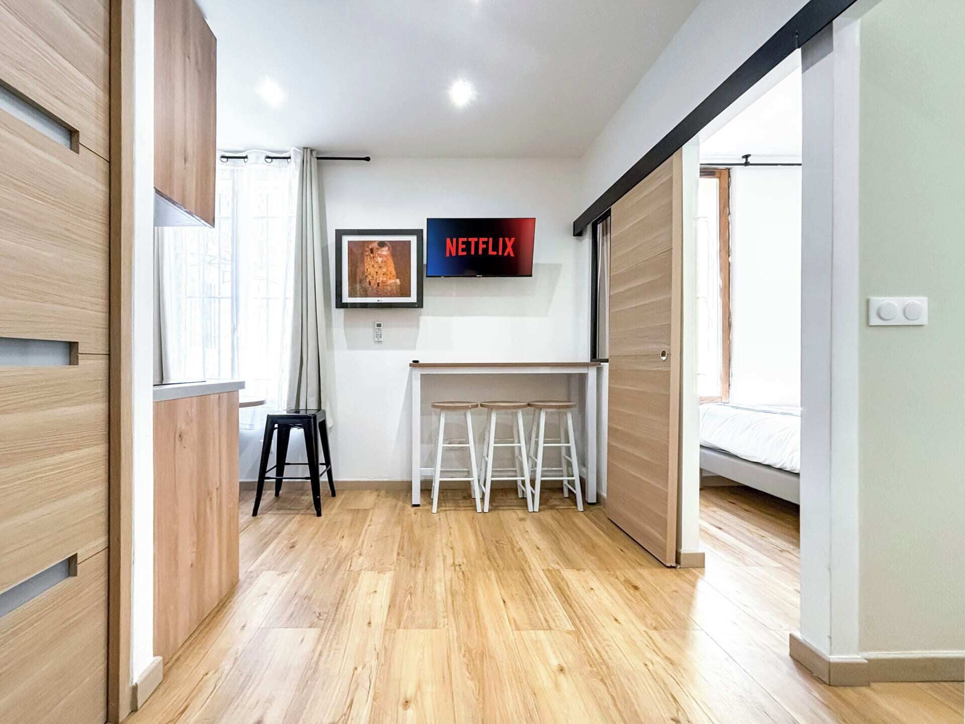 Ferros/tábuas de passar roupa, Wi-Fi de cortesia, roupa de cama