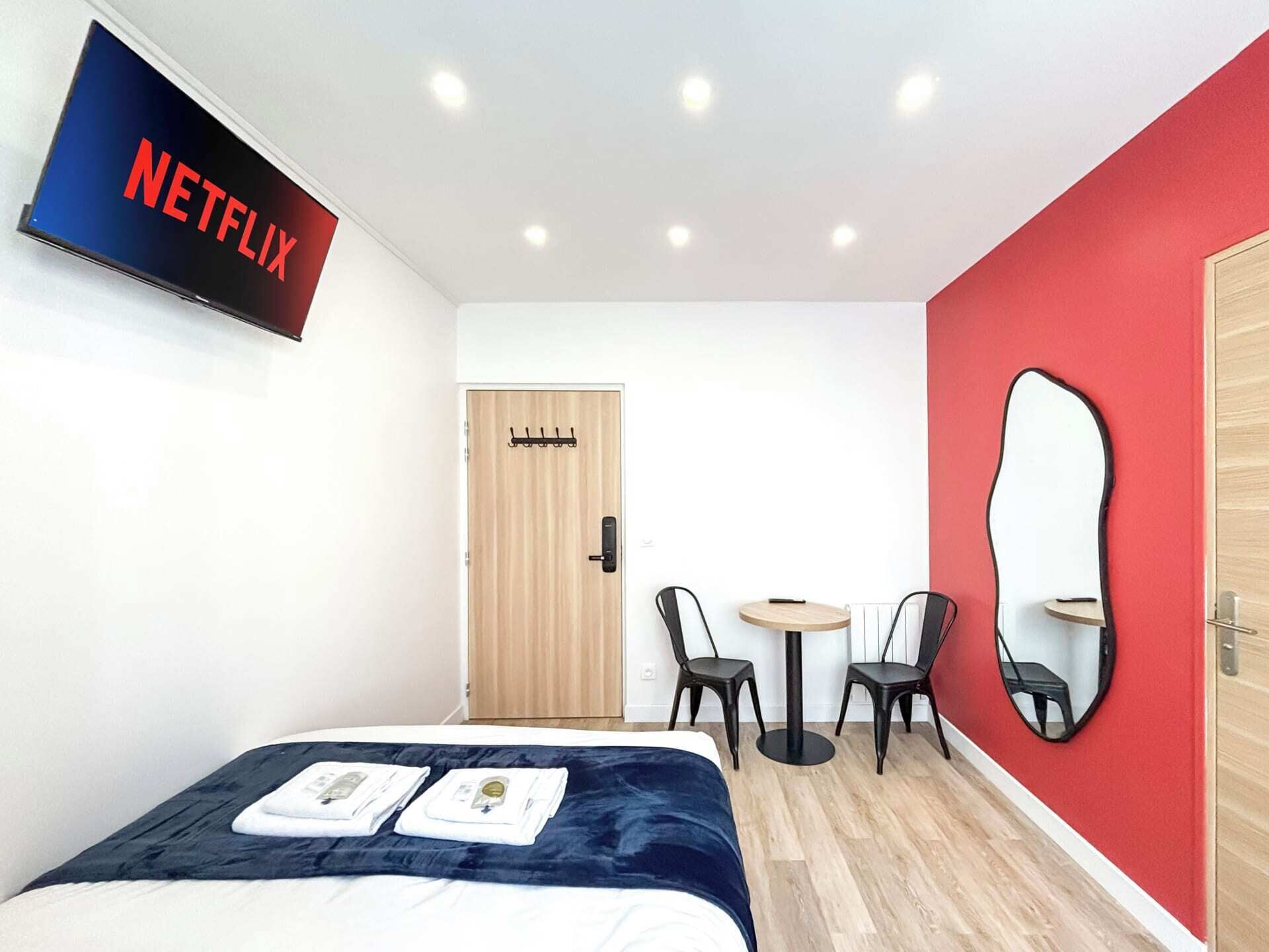 Iron/ironing board, free WiFi, bed sheets