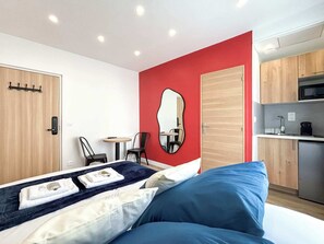 Ferros/tábuas de passar roupa, Wi-Fi de cortesia, roupa de cama