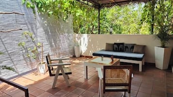 Familierom, hageutsikt | Terrasse/patio
