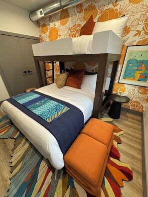 2 bedrooms, iron/ironing board, travel crib, free WiFi