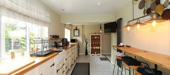 Modern 3-Bed Home near Alton tower