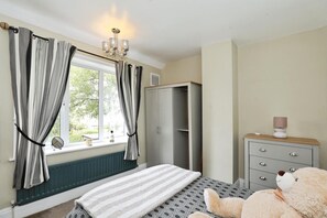 3 Schlafzimmer, Bügeleisen/Bügelbrett, WLAN