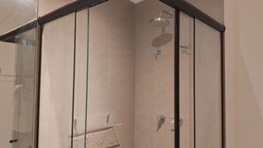 アパートメント | バスルーム | シャワー