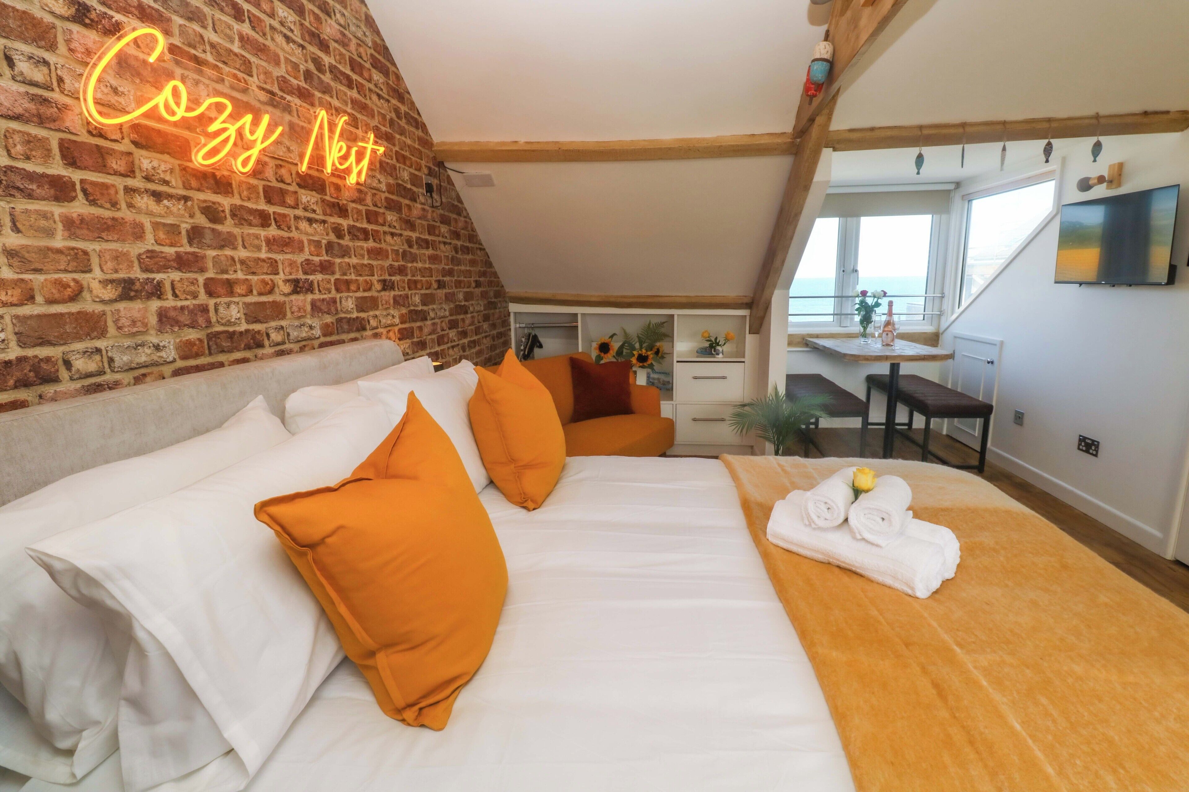 1 bedroom, individually decorated, individually furnished, free WiFi