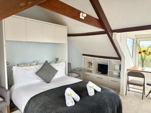 1 bedroom, individually decorated, individually furnished, free WiFi - Seagulls Nest (St Ives)