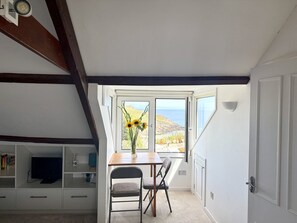 Interior - Seagulls Nest (St Ives)