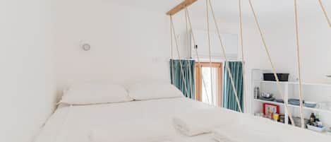 1 غرفة نوم ومكواة/لوح كي