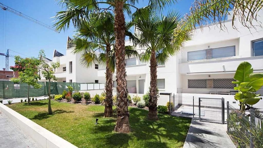 Apartment Near Punta Prima Beach