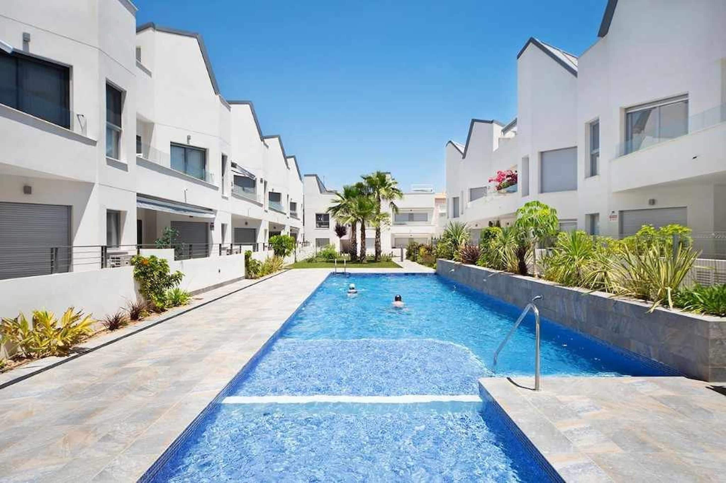 Apartemen | Kolam renang | Kolam renang outdoor