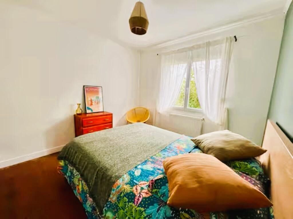 4 slaapkamers, reisbedje, gratis wifi, beddengoed