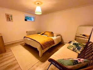 4 bedrooms, travel cot, free WiFi, bed sheets - Villa "clair de Falaises" Sea view with sauna, jacuzzi, and garden (Le Tréport)