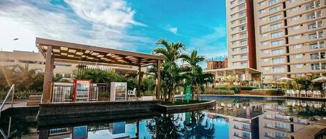6 piscinas al aire libre