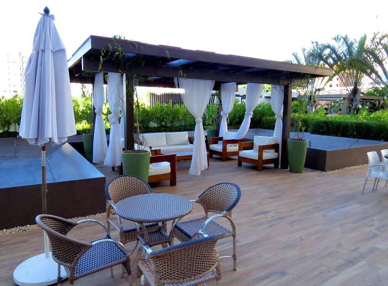 Family Apartment | Outdoor dining