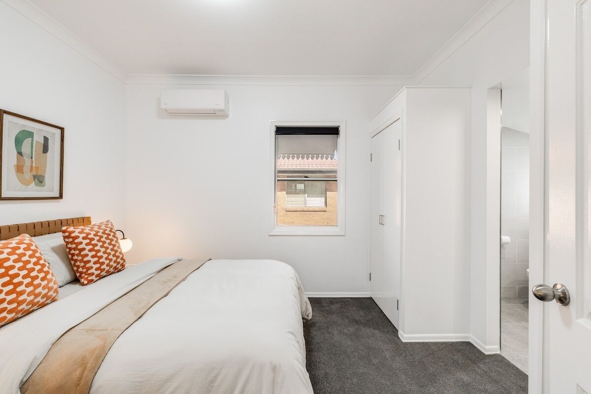 3 bedrooms, iron/ironing board, Internet, bed sheets