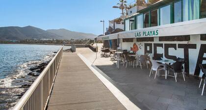 Vacation Home 'Neral Relax' with Mountain View, Wi-Fi and Air Conditioning