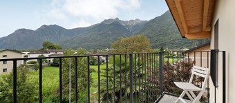Mansarda Apartment with Mountain View, Wi-Fi and Air Conditioning