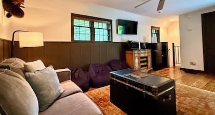 Hideaway Cottage - Chateau DuMont