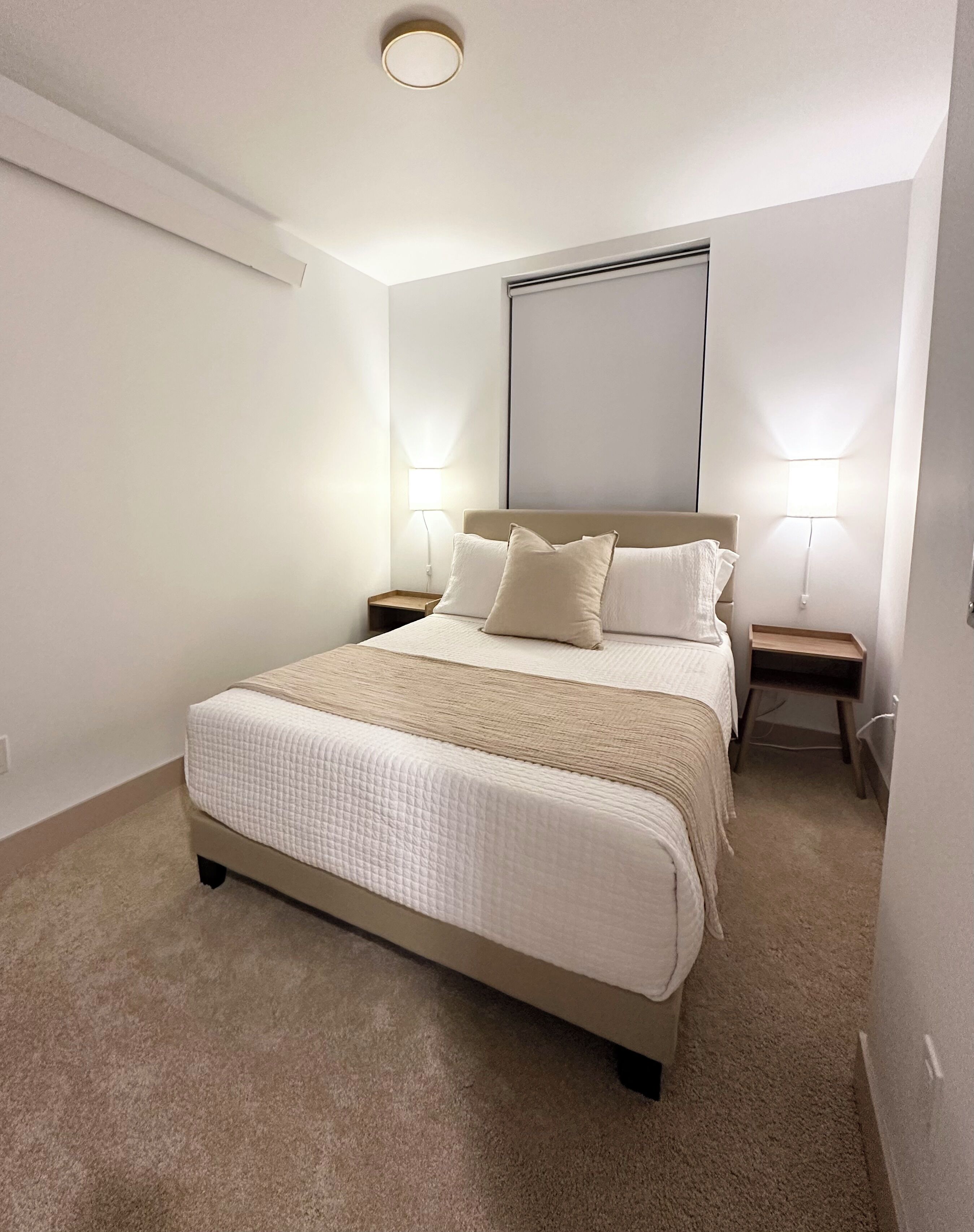 2 bedrooms, internet, bed sheets