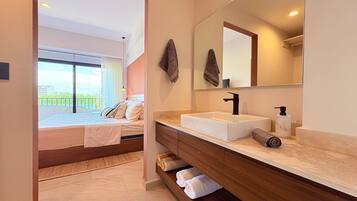 2 bedrooms, iron/ironing board