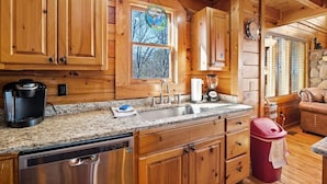 Unclassified image, 2 of 58, button - Mountain Views/ Secluded 3 King Bed Master Suites/Pet friendly w/fee (Sevierville)
